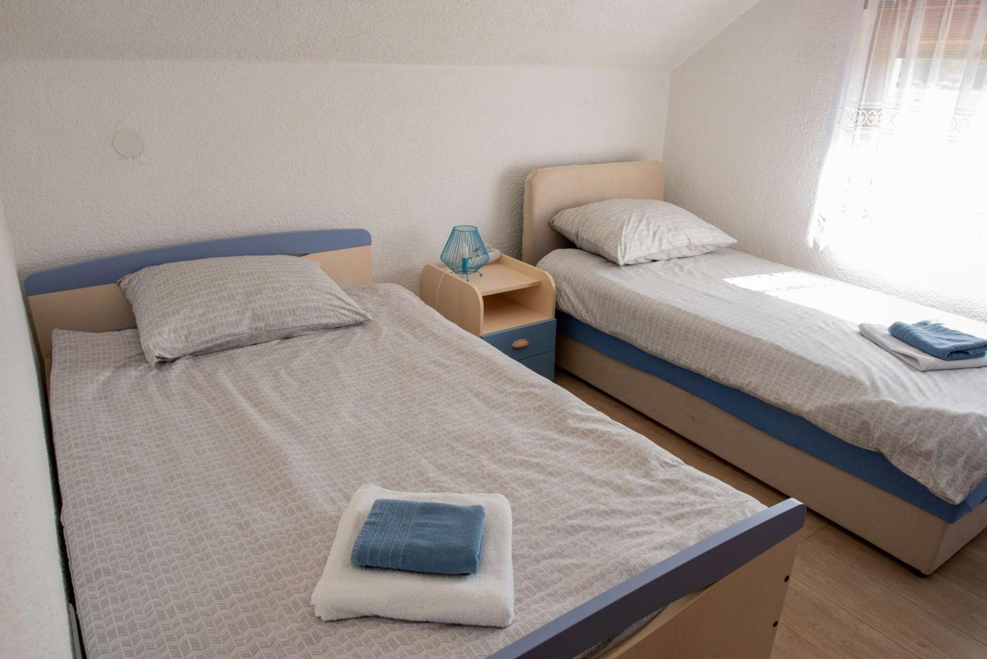 Kuca Za Odmor Boki Villa Gospic Luaran gambar